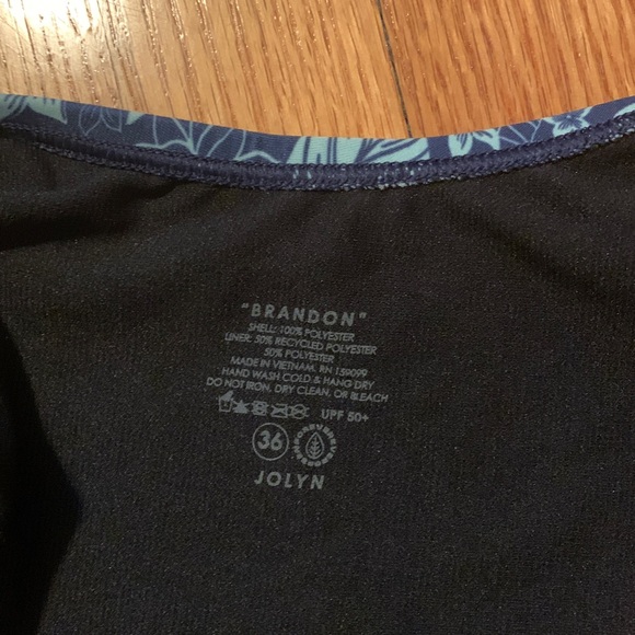 Jolyn Brandon onsie - size 36 - Picture 3 of 5